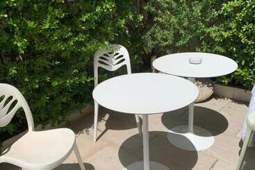 פנסיון B&b Petite Maison