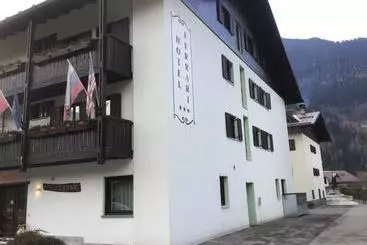 هتل Ferrari