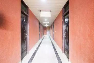 Hotel Oyo 78080 Dc Guest House