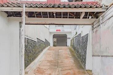 Hotell Oyo 90223 Bumi Langit