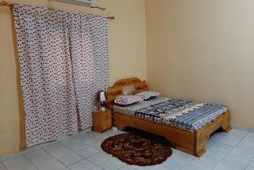 پانسیون Villa Chambre B Climatisée Douche Cuisine Salon