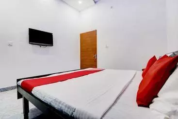 Hotel Oyo 77271 Riverview