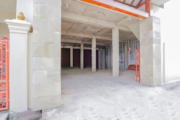 בית מלון כפרי Oyo 90210 Kenari House Syariah