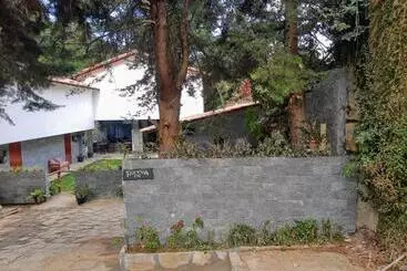 Hotel Pousada Tarkna
