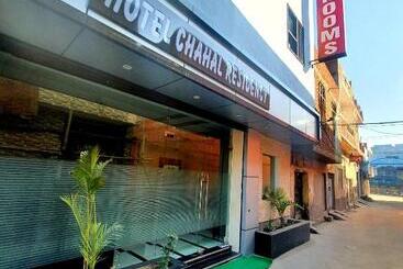 Hotell Chahal Residency