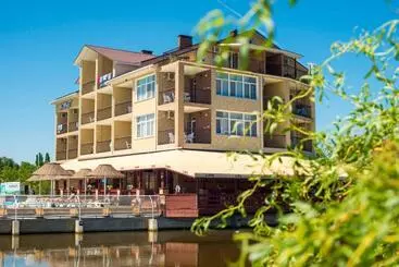 Hotel Kovcheg