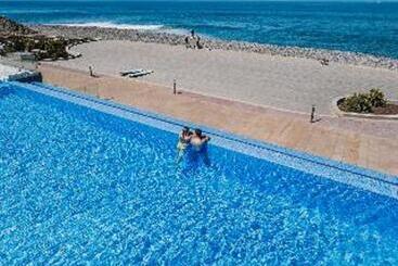 Resort Cordial Santa Águeda & Perchel Beach Club