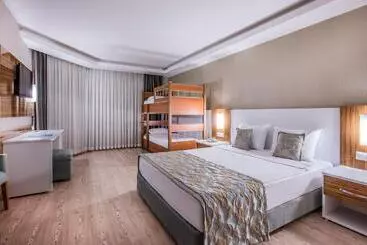 فندق Palm Wings Ephesus Beach Resort