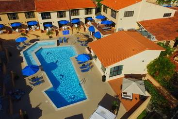 هتل Park Royal Homestay Club Cala Puerto Rico