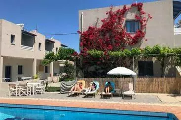 آپارتمان‌های توریست‌ها Nikolas Apartments