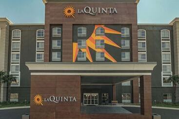 هتل La Quinta Inn & Suites By Wyndham San Antonio Downtown
