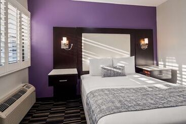 Surestay Hotel By Best Western Beverly Hills West La