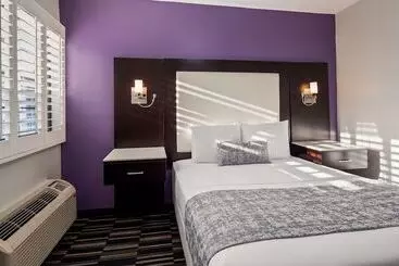 Surestay Hotel By Best Western Beverly Hills West La