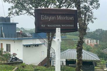 ホテル Edayan Meadows