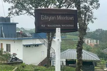Hotel Edayan Meadows