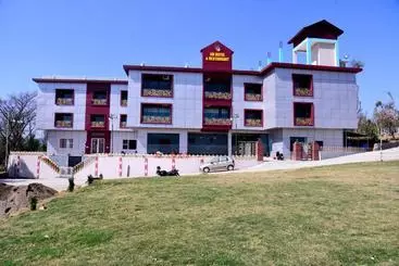 Hotel Jai  And  Restaurant