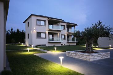 فندق Lagouvardos Village