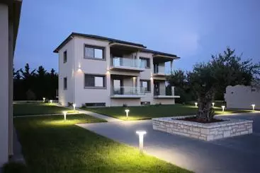 ホテル Lagouvardos Village