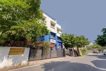 Hotel Flagship 77300 J2 Service Apartment