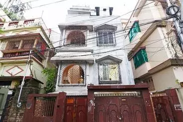 Hotel Goroomgo Amit Guest House Tagore Park Kolkata