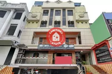 Hotel Capital O 84530  Harsha Inn