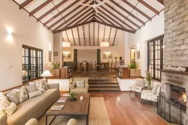 Hotel Camellia Hills