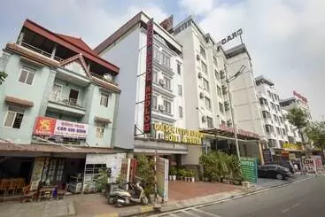 ホテル Golden Lotus Airport