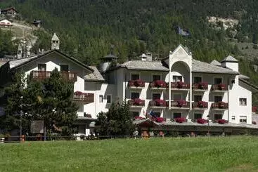 Отель Miramonti