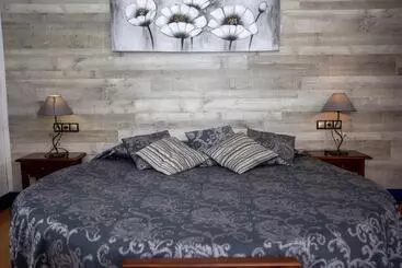 乡村酒店  Caserio De Iznájar