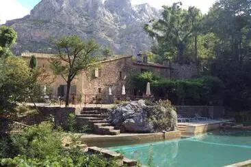 Aamiaismajoitus (B&B) Le Moulin En Provence