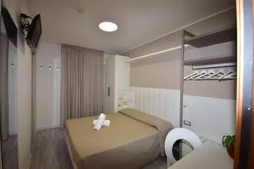 ホテル Cannes
