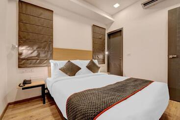 Otel Townhouse Siri Residency