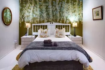 ペンション Sixty Three