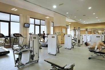 فندق Amwaj Rotana, Jumeirah Beach Dubai