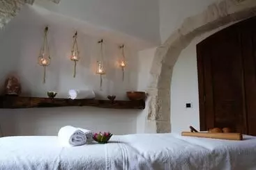 Hotel Trulli Holiday Deluxe & Wellness