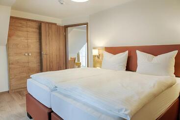 膳宿费 Dirks Am Schloss