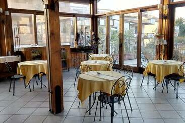 בית מלון כפרי Santa Lucia