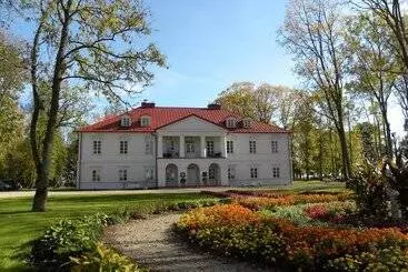 هتل Bistrampolis Manor