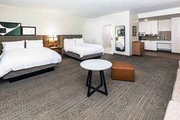 Hotel Staybridge Suites   Portland, An Ihg