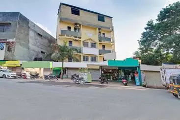 Hotel Oyo 30764  Jj International