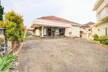 Hotel Oyo 90371 Tawang Argo