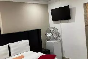Pension Martyrs Guest House