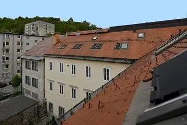 هتل Atiks