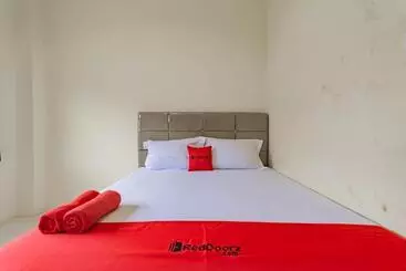 Hotelli Reddoorz Near Arka Sepinggan Airport Balikpapan