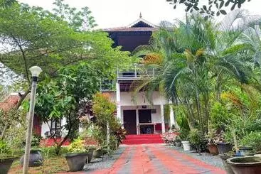 Bed and Breakfast Marari Charlys Homestay