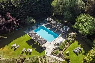 فندق Aux Ecuries De La Reine