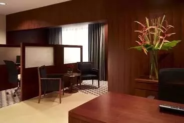 هتل Crowne Plaza Sohar, An Ihg