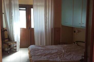 Pensionat Casa Garage