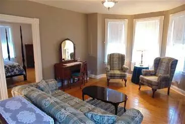 ユースホステル Hillcrest Hall Country Inn
