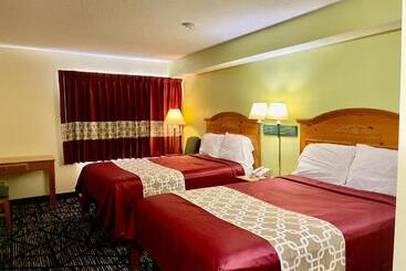 מוטל Hunter Lodge